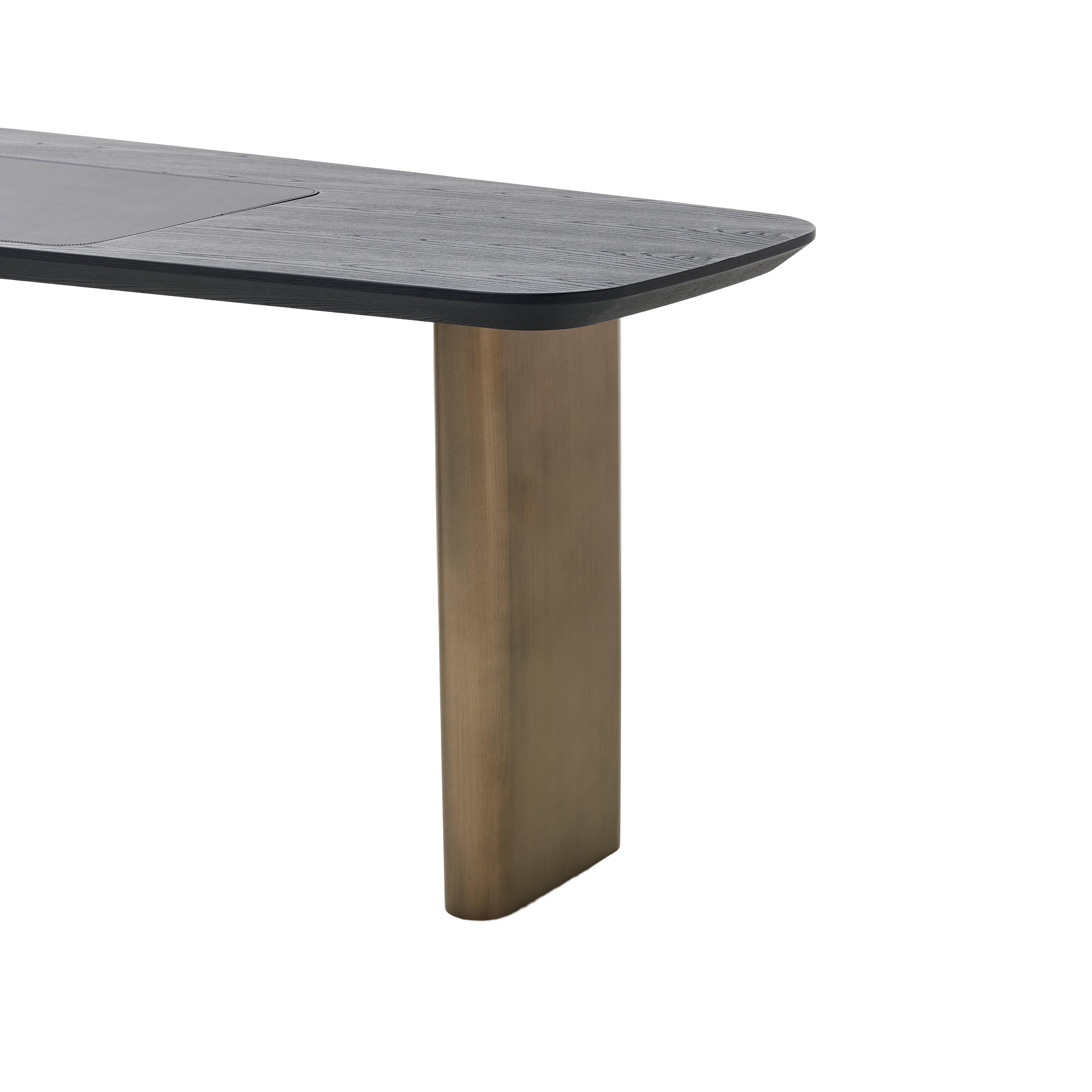 Vero Desk - Black