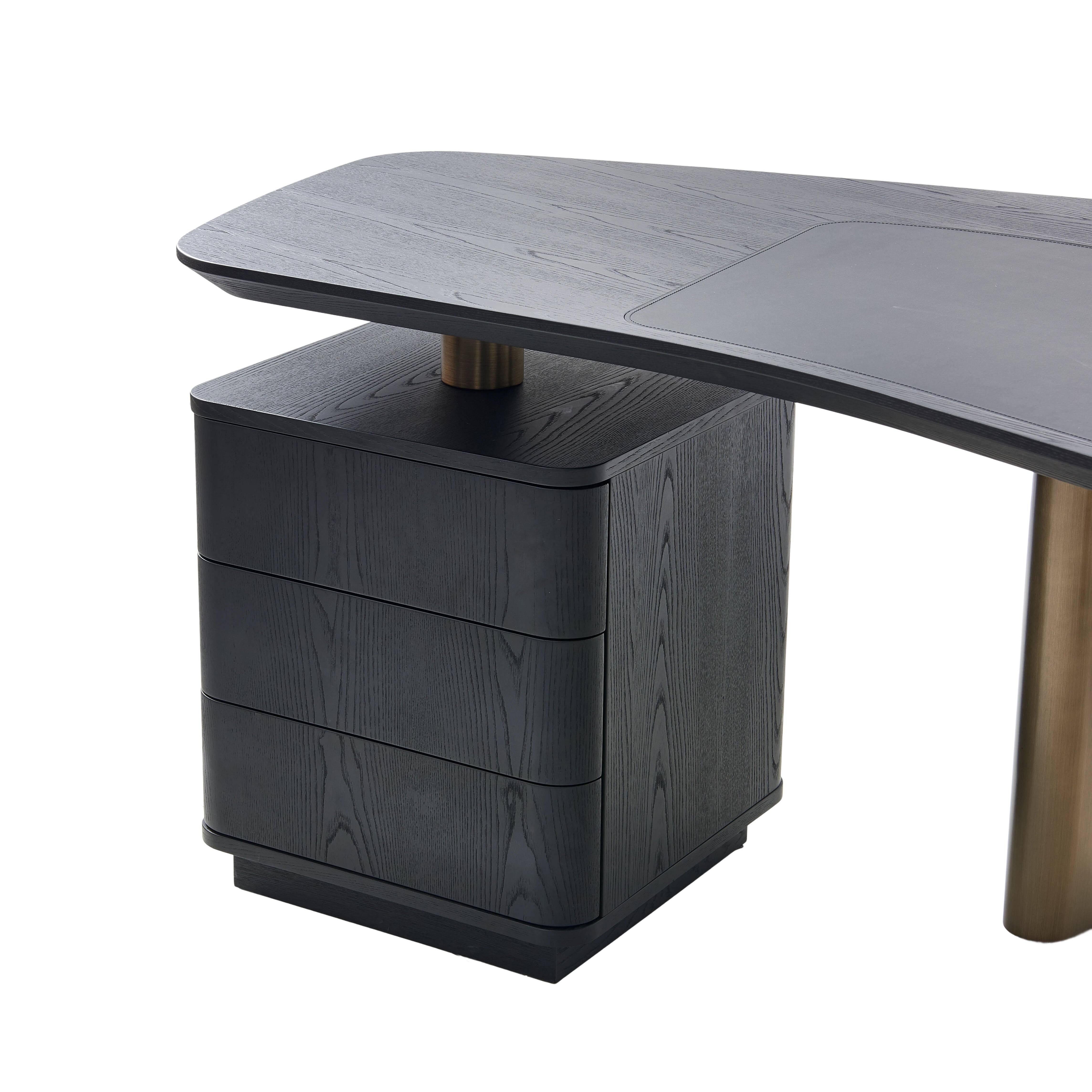 Vero Desk - Black