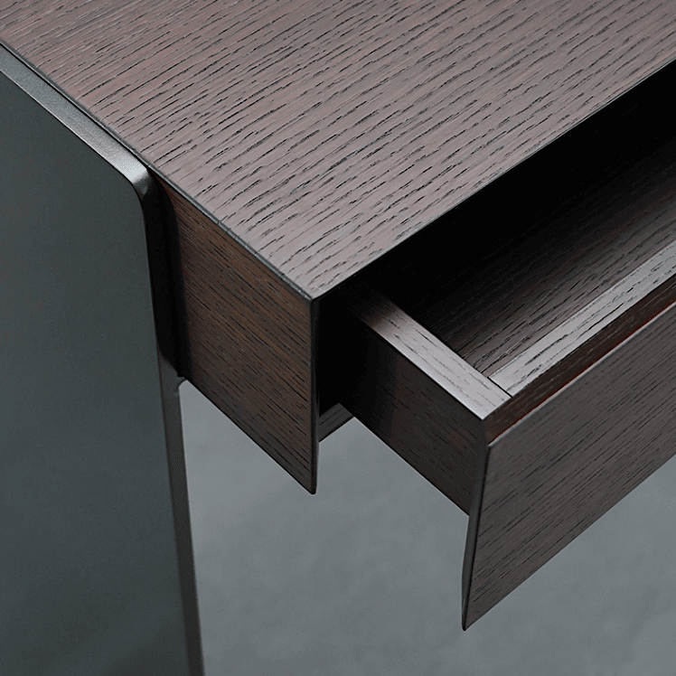 Hyatt Desk