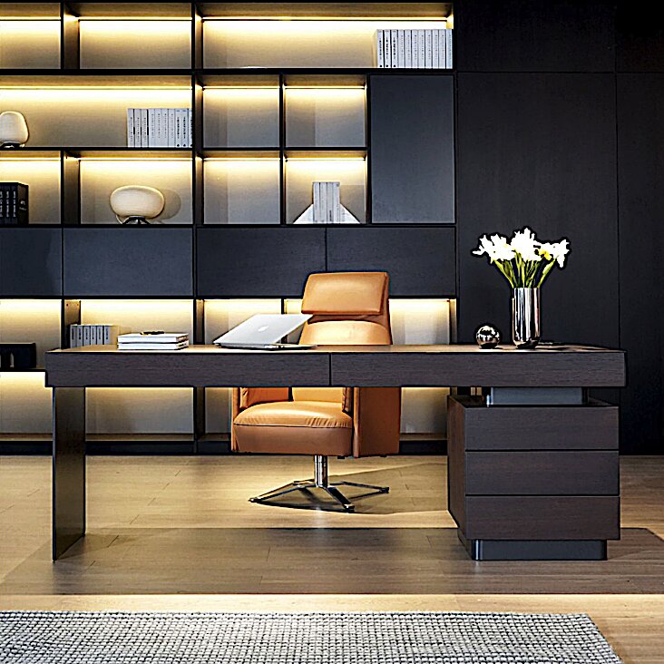 Hyatt Desk