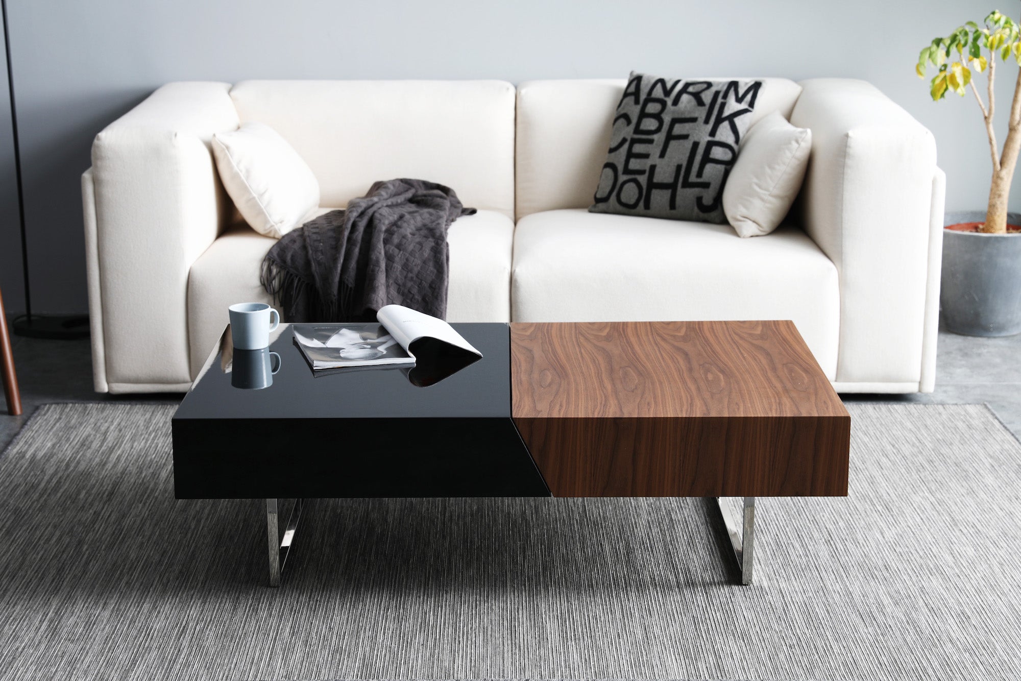 Gloss Black Coffee Table