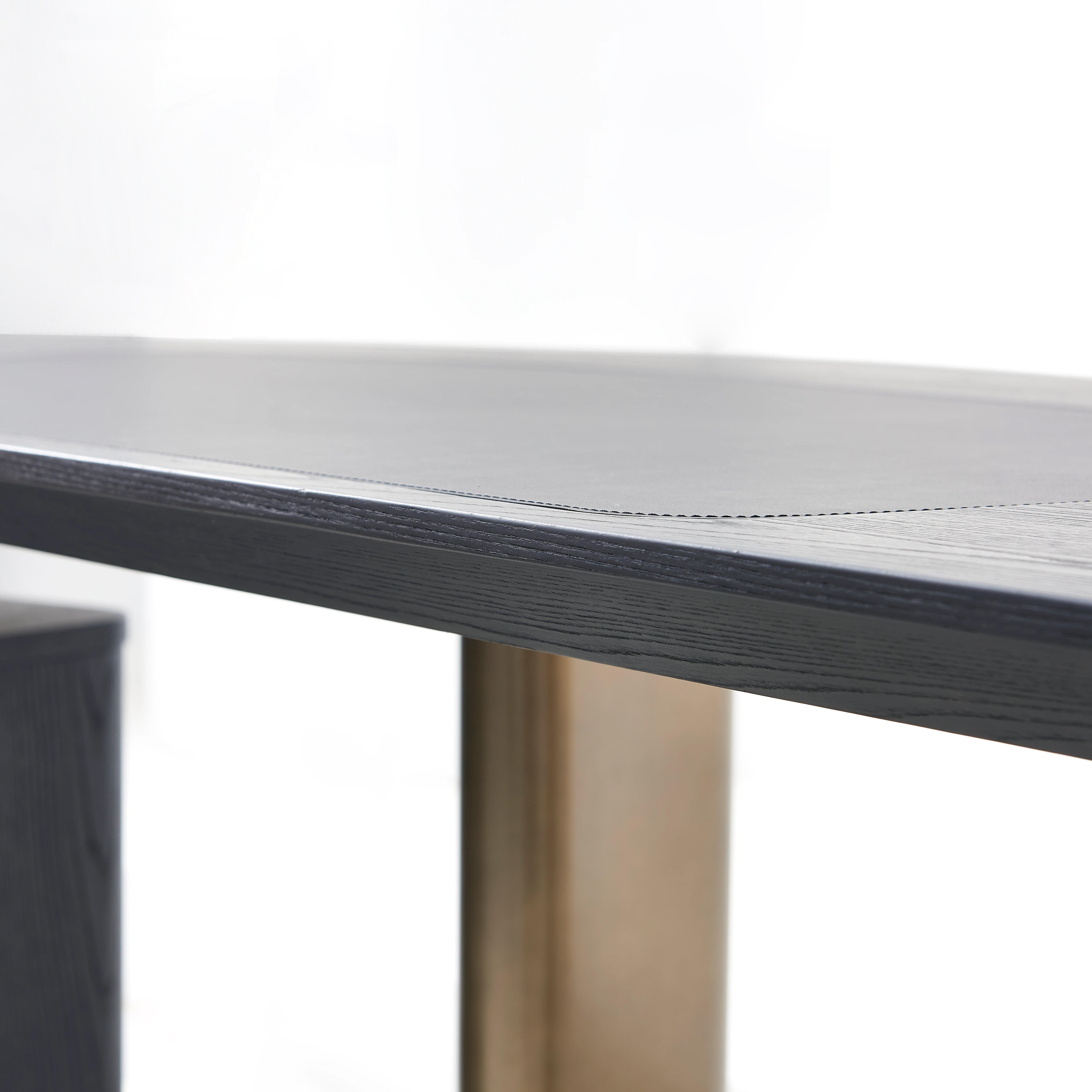Vero Desk - Black