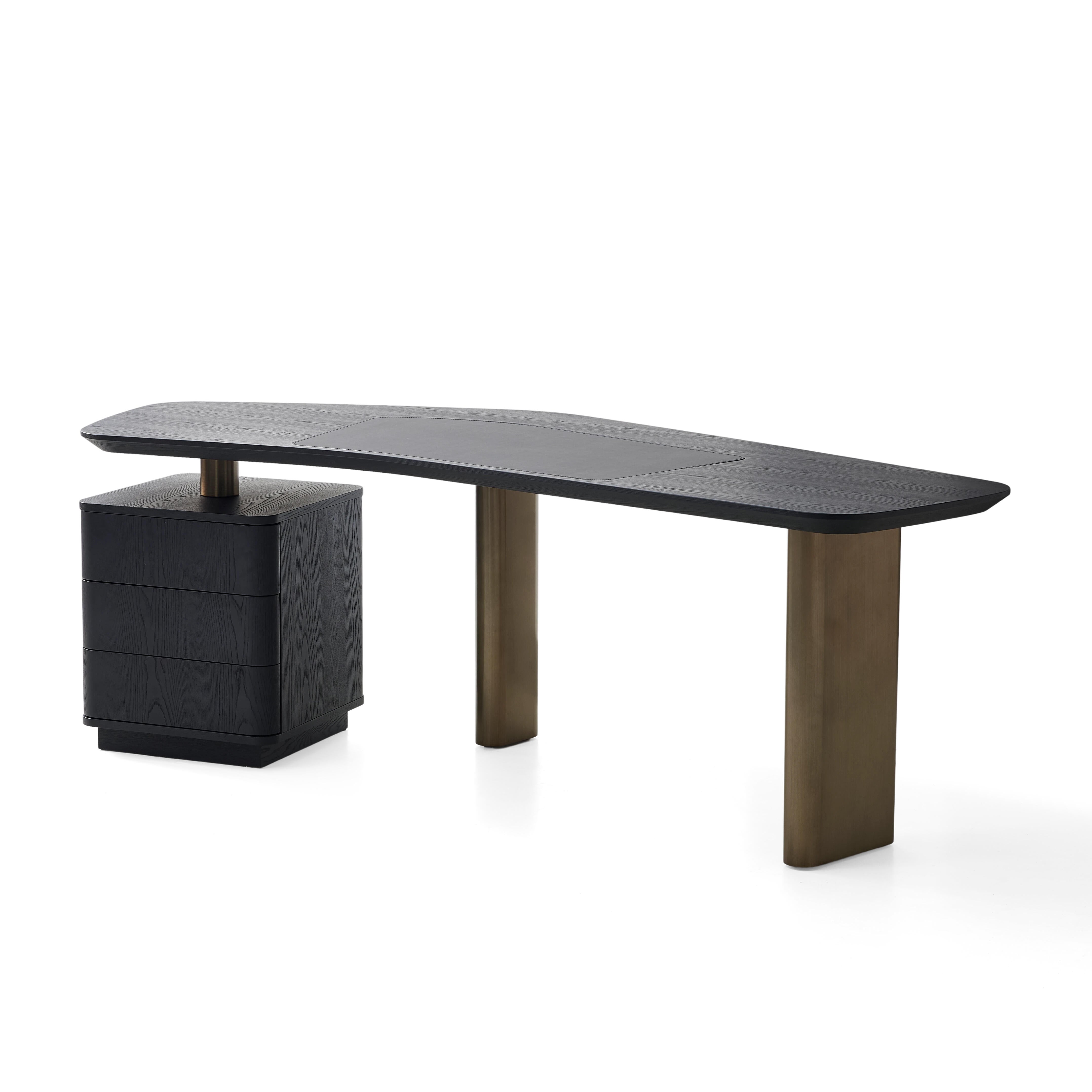 Vero Desk - Black