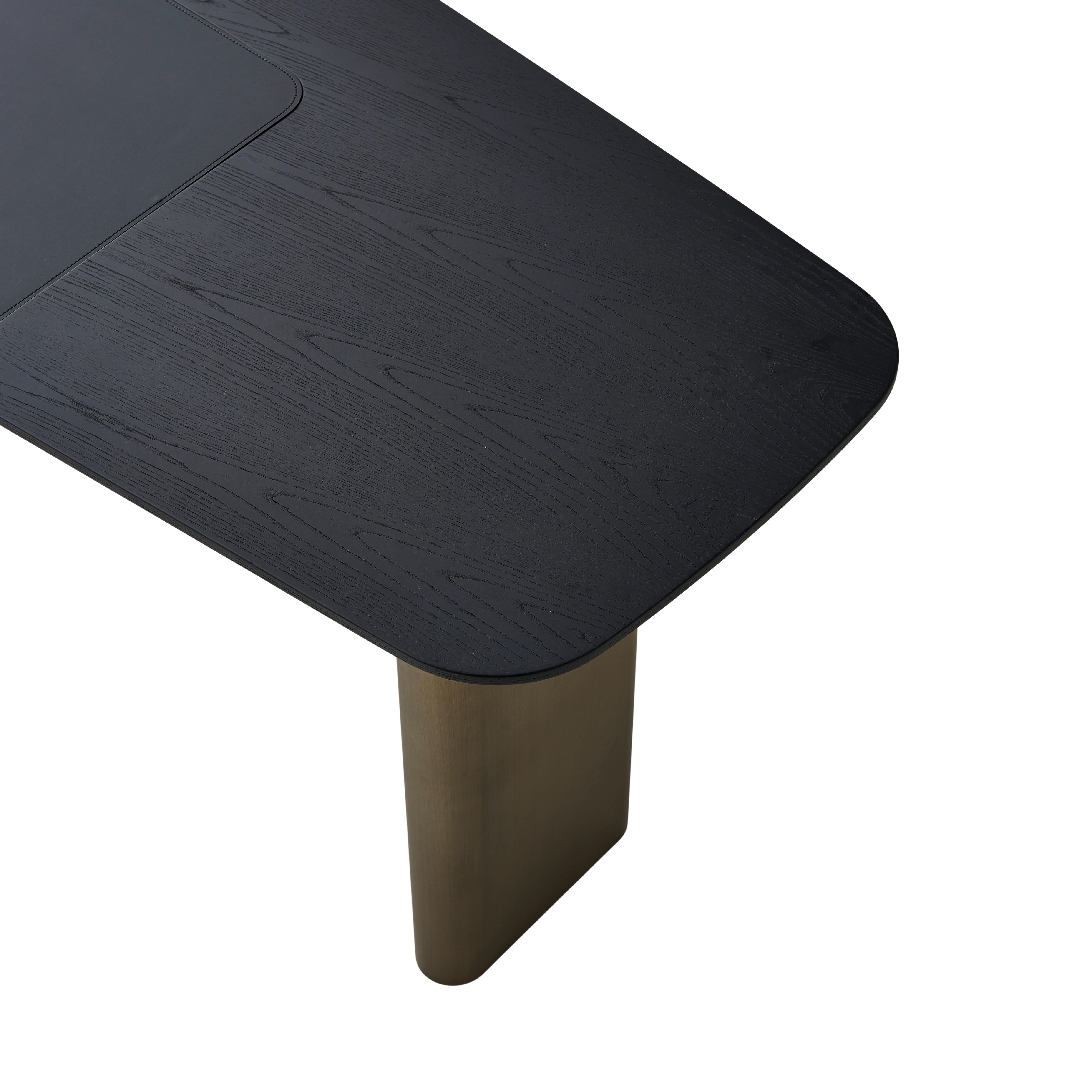 Vero Desk - Black